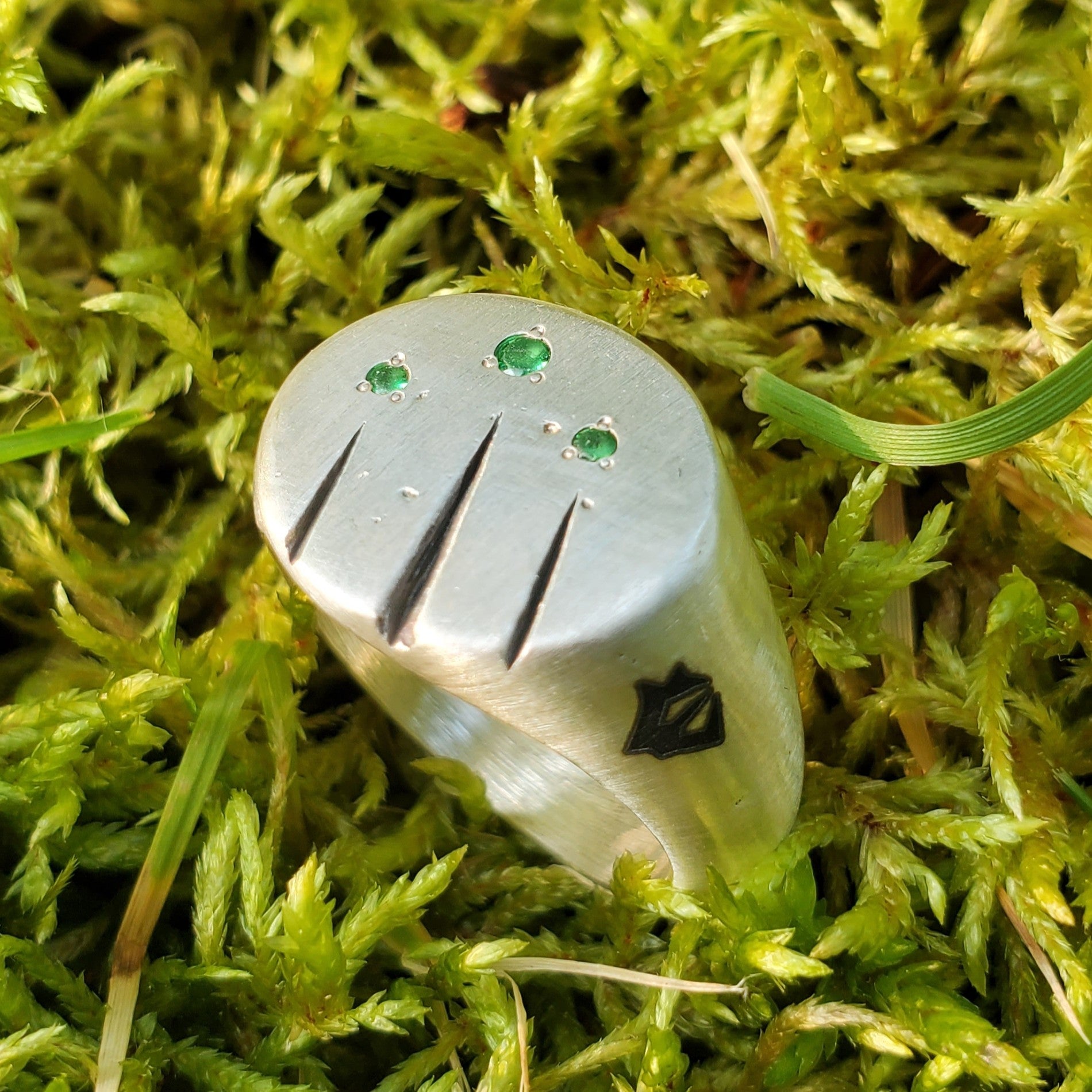 Engraved Tsavorite Garnet Signet Ring