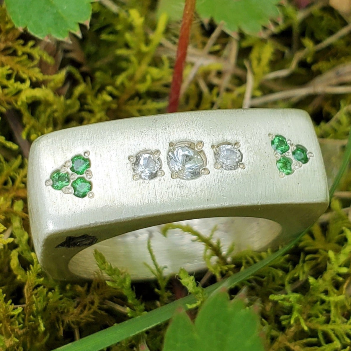 Tsavorite - White Sapphire Arch Signet