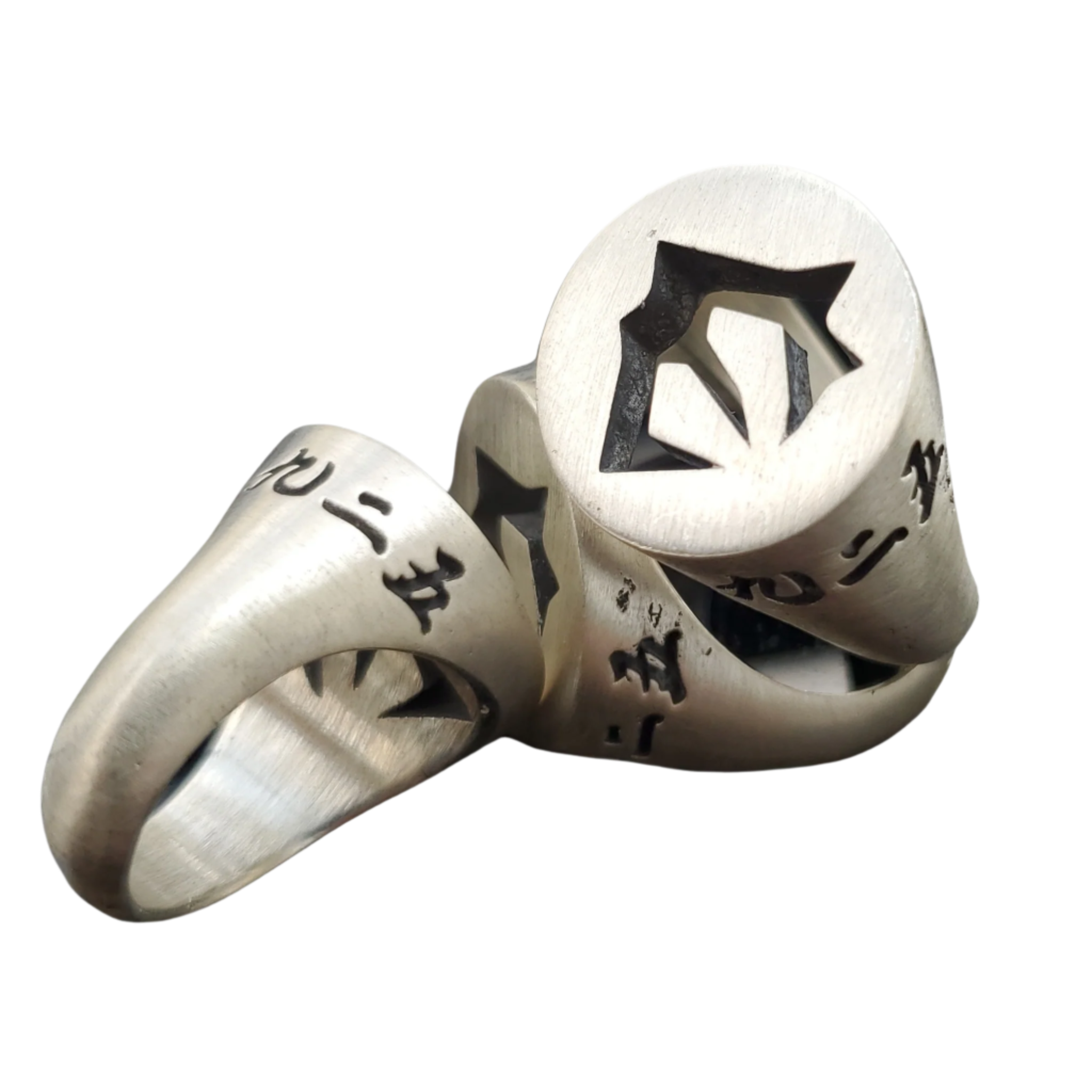 ROUND LOGO SIGNET RING JAPANESE SILVER